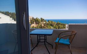 L&I Villa